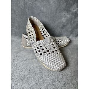 TOMS Women’s Woven Silver Metallic Slip-On Flats Size W 6.5 Comfort Casual Shoes